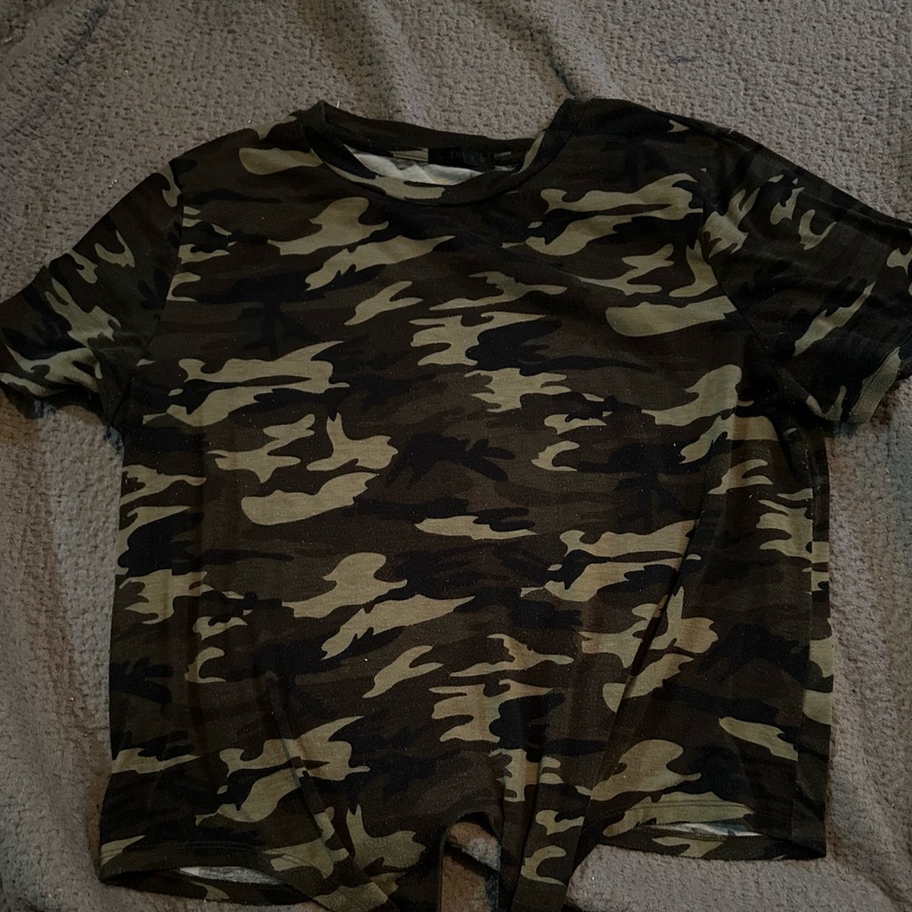 SHEIN women’s shirt